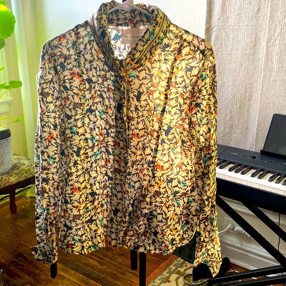 BCBG patterned top